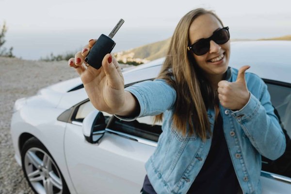 Partez à l'aventure avec la location de Mégane Break